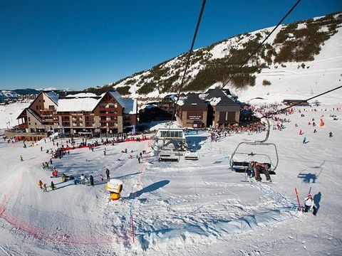 Résidence Privilège - Vacancéole - Camping Hautes-Pyrénées - Image N°2