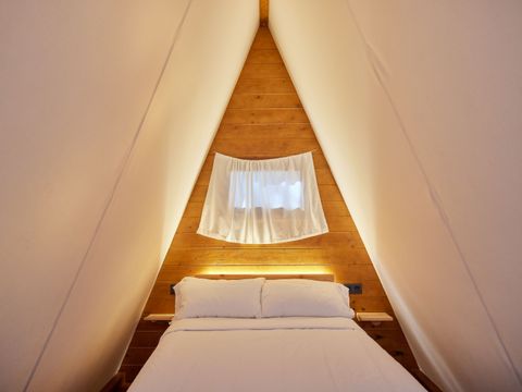 Tente en toile et en bois 2 personnes - Glamping Tipi Pinar