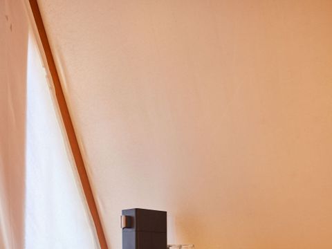Tente en toile et en bois 2 personnes - Glamping Tipi Pinar