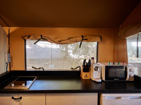 Tente en toile et en bois 4 personnes - Glamping Safari Mistral