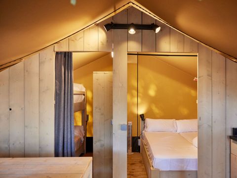 Tente en toile et en bois 4 personnes - Glamping Safari Mistral