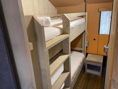 Tente en toile et en bois 4 personnes - Glamping Safari Mistral
