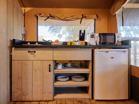 Tente en toile et en bois 4 personnes - Glamping Safari Mistral