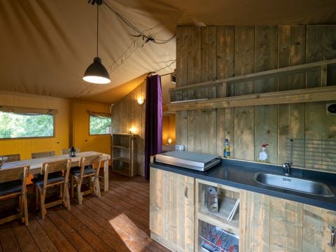 TENTE 6 personnes - Tente Lodge FONT DE GAUME 48 m² avec sanitaires 6 pers