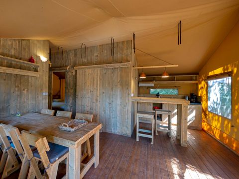 TENTE TOILE ET BOIS 6 personnes - Tente Lodge CRO MAGNON 53m² avec sanitaires