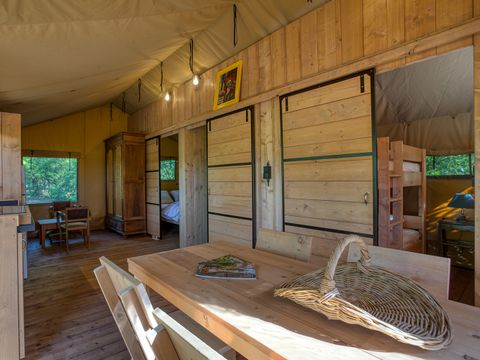 TENTE 6 personnes - Tente Lodge NEANDERTAL 55m2 avec sanitaires