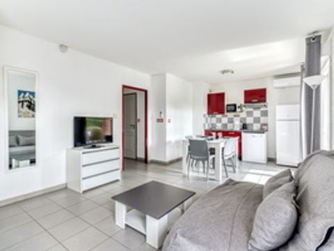 STUDIO 6 personnes - Studio 6 personnes avec coin nuit climatisé