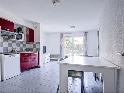 MAISON 8 personnes - 3 pièces avec coin nuit 8 personnes climatisée