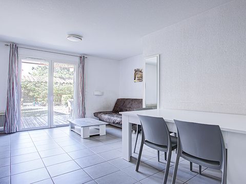 MAISON 8 personnes - 3 pièces avec coin nuit 8 personnes climatisée