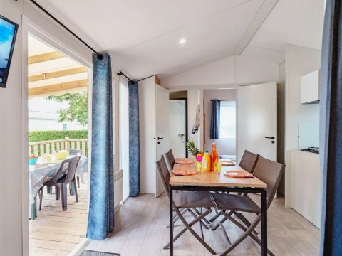 MOBILHOME 4 personnes - 3 Pièces 4 Personnes + TV - 3 soleils