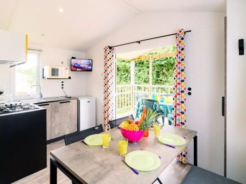 MOBILHOME 4 personnes - 3 Pièces 4 Personnes + TV - 3 soleils