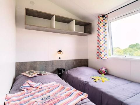 MOBILHOME 4 personnes - 3 Pièces 4 Personnes + TV - 3 soleils