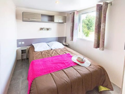 MOBILHOME 4 personnes - 3 Pièces 4 Personnes + TV - 3 soleils