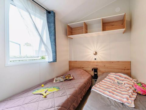 MOBILHOME 4 personnes - 3 Pièces 4 Personnes + TV - 3 soleils
