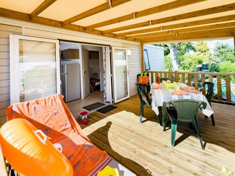 MOBILHOME 4 personnes - 3 Pièces 4 Personnes + TV - 4 soleils