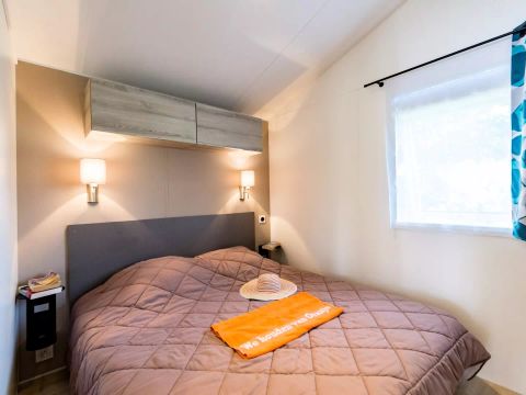 MOBILHOME 4 personnes - 3 Pièces 4 Personnes + TV - 4 soleils