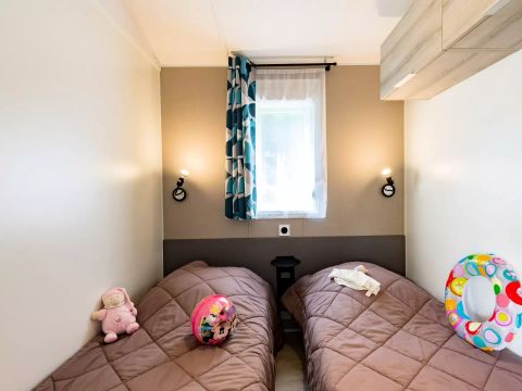MOBILHOME 4 personnes - 3 Pièces 4 Personnes + TV - 4 soleils