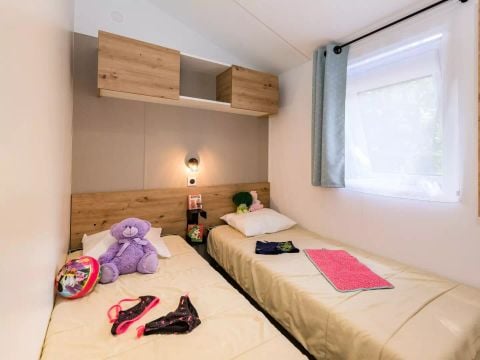 MOBILHOME 6 personnes - 4 Pièces 6 Personnes + TV - 4 soleils