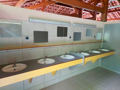 Camping Rivieres de Cabessut - Camping Lot - Image N°26