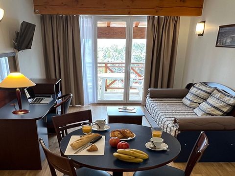 APPARTEMENT 4 personnes - Vue montagne