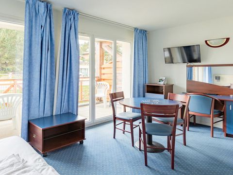 STUDIO 4 personnes - Studio 4 personnes STUDIO 4 personnes - Studio 4 personnes