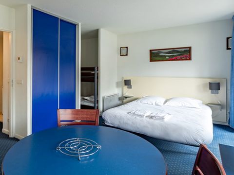 STUDIO 4 personnes - Studio 4 personnes STUDIO 4 personnes - Studio 4 personnes