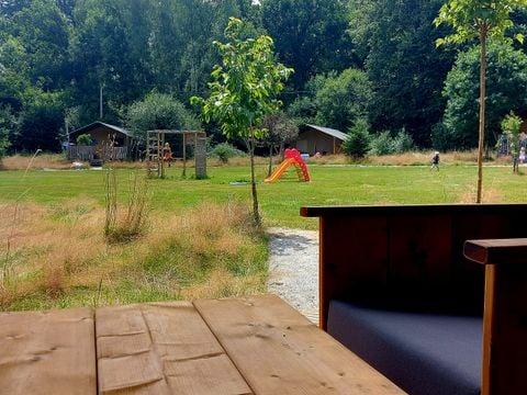 TENTE TOILE ET BOIS 6 personnes - y compris les installations sanitaires