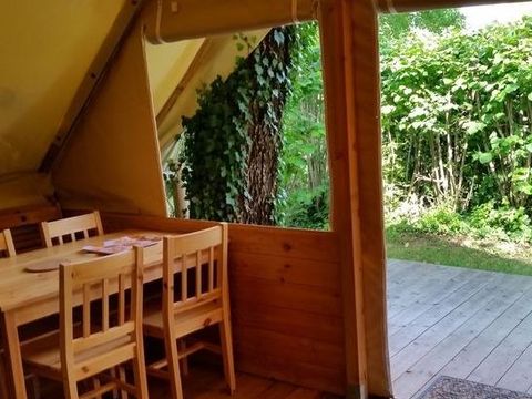 TENTE TOILE ET BOIS 5 personnes - L'Amazone (sans sanitaires)