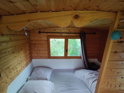 HÉBERGEMENT INSOLITE 2 personnes - Roulotte (sans sanitaires)