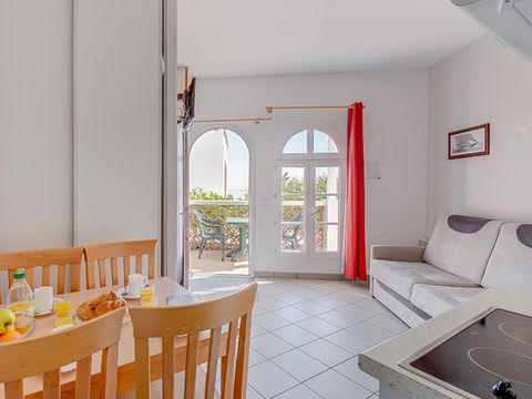 STUDIO 4 personnes - 4 personnes avec coin nuit vue Mer
