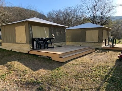 BUNGALOW TOILÉ 4 personnes - Bungalow toilé 4 personnes