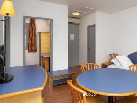 STUDIO 2 personnes - Studio 4 personnes Classique pour 2 personnes (Séjour + Petit-déjeuner)