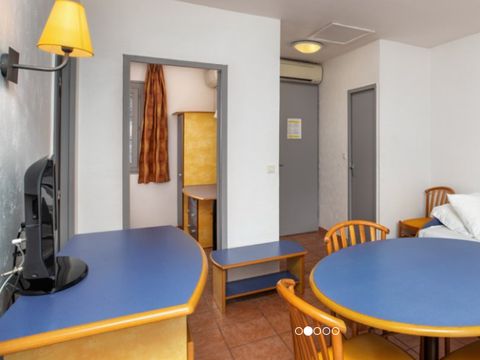 STUDIO 2 personnes - Studio 4 personnes Classique pour 2 personnes (Séjour + Petit-déjeuner)