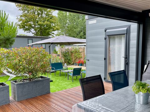 MOBILHOME 6 personnes - ECOLODGE FAMILIAL (DF14) 3ch - 2SDB-  2 TV - CLIM - WIFI - PISCINE/JACUZZI