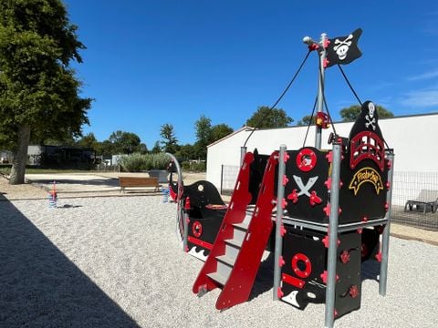 MOBILHOME 6 personnes - COSY ECOLODGE (DF17) 3CH - CLIM - PISCINE/JACUZZI - WIFI - 2 TERRASSES 6 pers