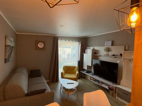 MOBILHOME 8 personnes - ECOLODGE FAMILIAL (DF31) 3CH - 2SDB - CLIM - WIFI - PISCINE/JACUZZI - 2 TERRASSES 8 pers