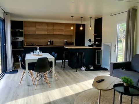 MOBILHOME 6 personnes - ECOLODGE AU CALME (DF20) 3 CH - 2 SDB - 2 TERRASSES - CLIM - WIFI 6 pers