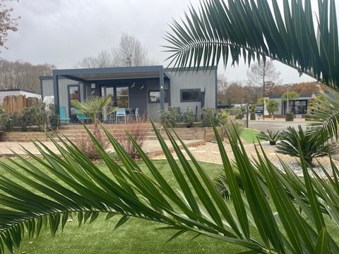 MOBILHOME 4 personnes - Ecolodge de luxe Domaine de la forêt (Immobilhome) 2 chambres: climatisation/LL/LV/ accès piscine chauffée et couverte inclus