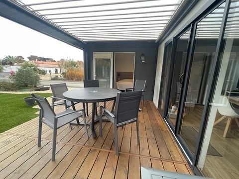 MOBILHOME 4 personnes - Ecolodge de luxe Domaine de la forêt (Immobilhome) 2 chambres: climatisation/LL/LV/ accès piscine inclus