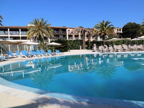 SOWELL - Résidence Les Perles de Saint Tropez - Camping Var - Image N°2