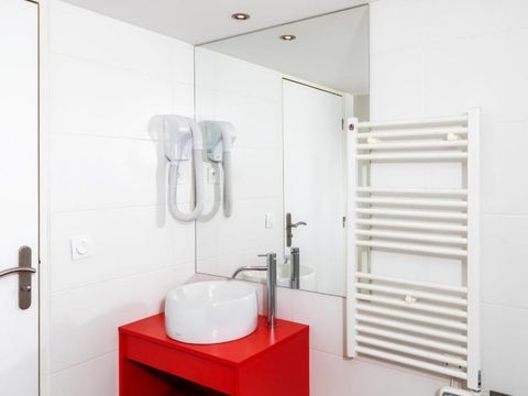 APPARTEMENT 4 personnes - Appartement 2 pièces 4 personnes avec balcon (Séjour + Petit-déjeuner)