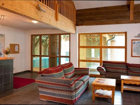 Madame Vacances - Résidence Les Fermes de Saint Sorlin - Camping Savoie - Image N°2