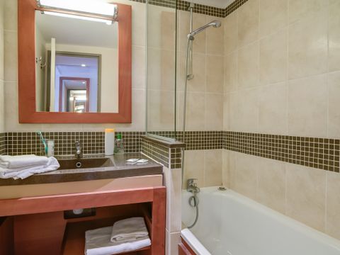 STUDIO 2 personnes - Studio 2 personnes (lits twin)