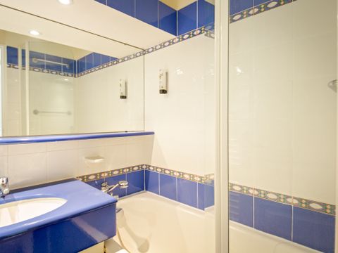 Chambre 2 personnes (Séjour + Petit-déjeuner)