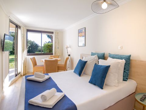 CHAMBRE 4 personnes - 2 pièces