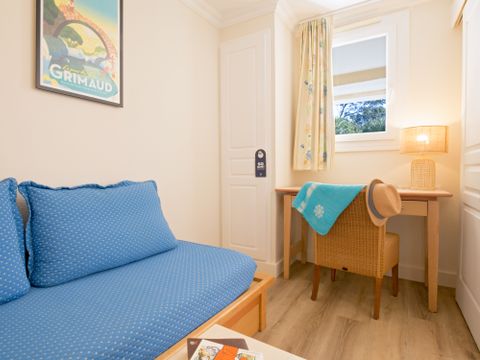 CHAMBRE 4 personnes - 2 pièces