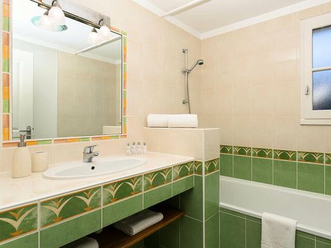 VILLA 8 personnes - SUPERIEURE