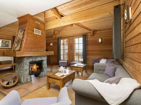 Madame Vacances - La Résidence Les Chalets de L'Altiport   - Camping Isère - Image N°5