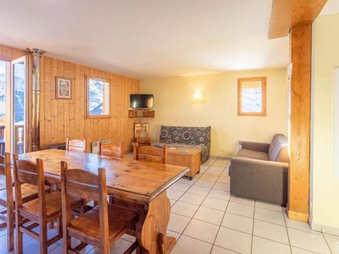 CHALET 10 personnes - 4 pièces Duplex, 2 balcons, poêle à bois DUPLEX10