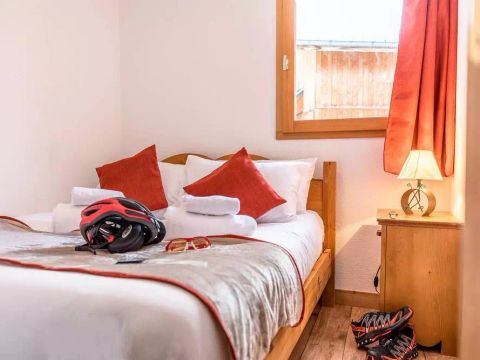 APPARTEMENT 6 personnes - + Coin nuit